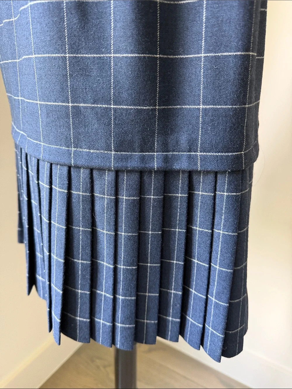 J.Crew Navy Blue Windowpane Pleated Hem Sheath Dress w/ Pockets (size 2P)